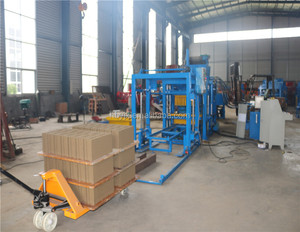 Máquinas de fabricación de bloques automatizadas Línea de máquina de fabricación de ladrillos de pavimentación hueca de hormigón hidráulico de - Product Image 6