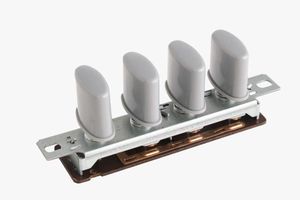 Elektronischer <span class=keywords><strong>4</strong></span>-Gang-Druckknopfschalter Kunststoff-Entsafter-Lüfter Klavier tastatur schalter 22mm Montage loch Momentaner Betrieb Messing