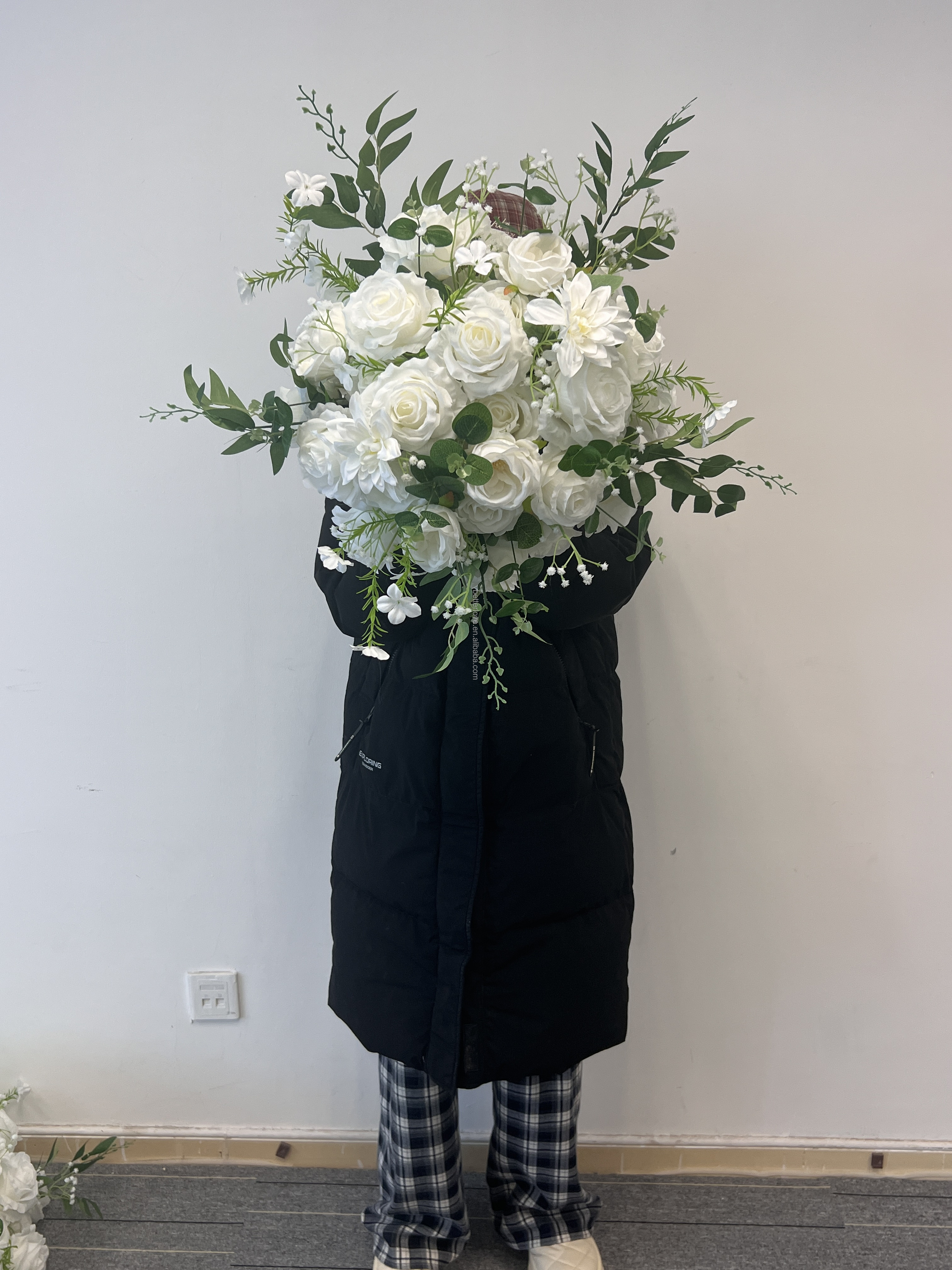 Boule de fleurs blanche et verte 40cm