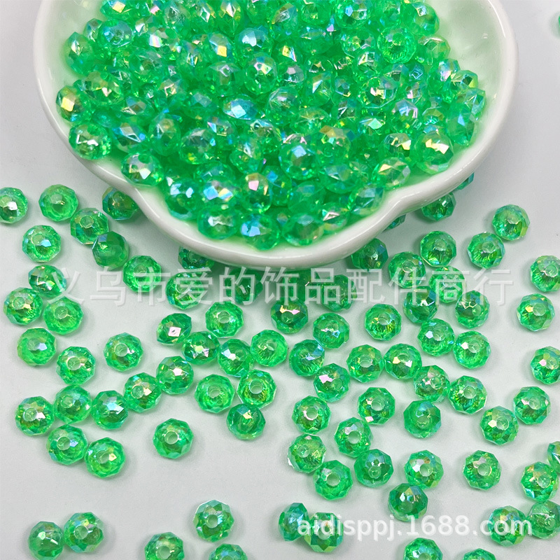 สีเขียวสดใสใหม่