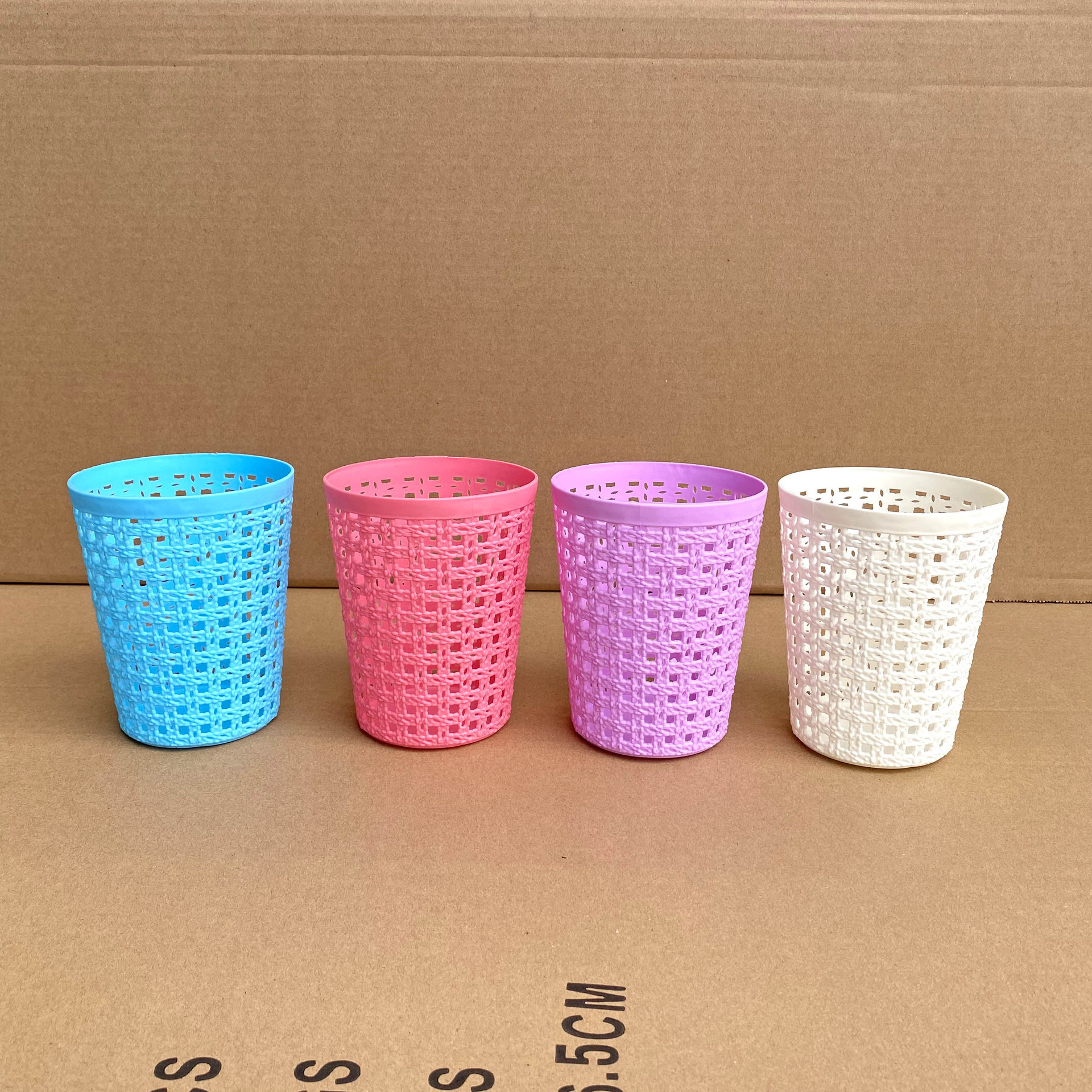 033-1, panier de rangement quadricolore (360/boîte)