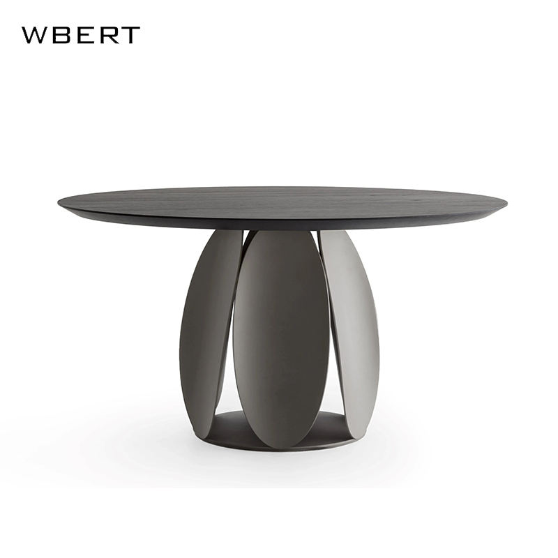 สีเทาเข้ม