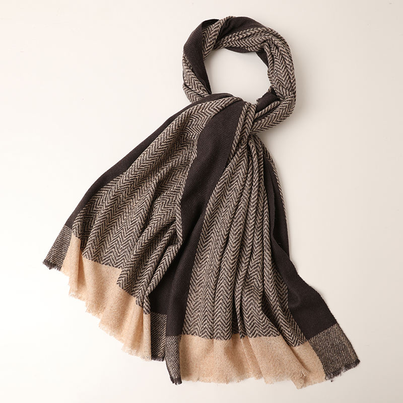 สีน้ำตาล