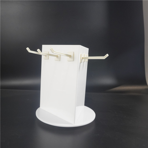 Espositore personalizzato con gancio in acrilico rotante - Product Image 1