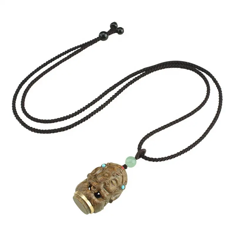 Sándalo hueco incienso jaula collar mujeres viento nacional tallado Retro Accesorios suéter cadena hombre joyería al por mayor