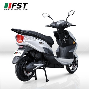 A buon mercato 2000w wuxi migliore potente adulti scooter con batteria rimovibile motocicli elettrici