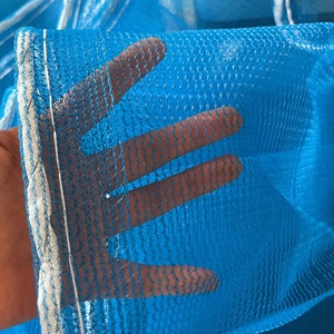 Rete ombreggiante di sicurezza per impalcature da costruzione in plastica verde con protezione anticaduta in HDPE blu - Product Image 3