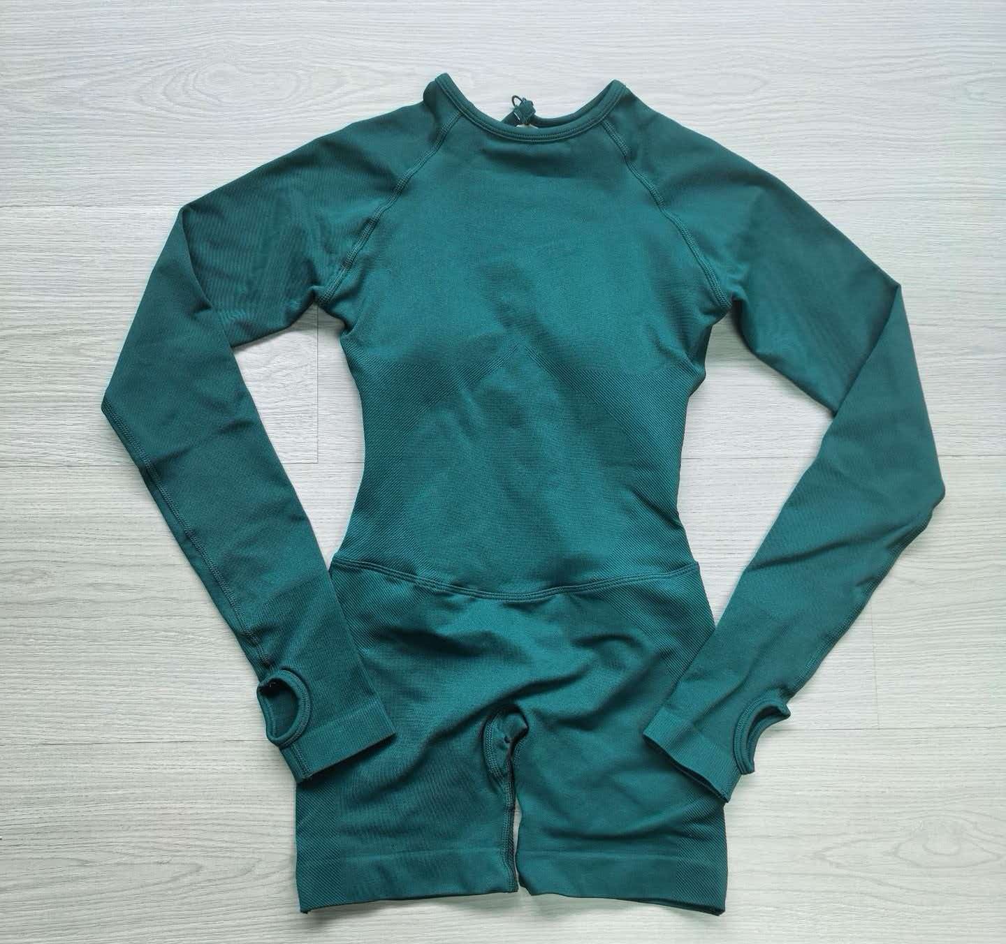 Verde oscuro