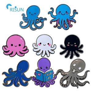 Üretici sevimli deniz hayvan mürekkepbalığı kalamar ahtapot sert yumuşak emaye yaka iğnesi rozetleri broşlar özel ahtapot emaye Pin - Product Image 1