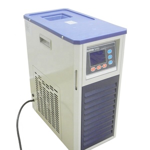 ห้องปฏิบัติการสูง3l อุณหภูมิต่ำหมุนเวียนเย็น Chiller