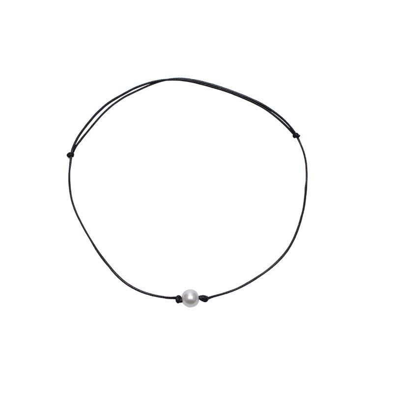 Black necklace with untying