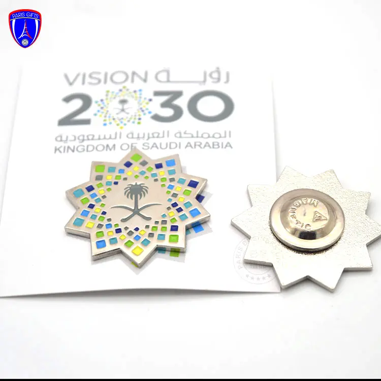 Arabia saudita 2030 versione spilla spilla smaltata spilla con carta di supporto personalizzata argento colorato smalto morbido spilla distintivo con Mag