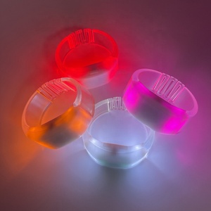 リモコンの色を変えるカスタムLEDブレスレットリストバンドライトアップLEDブレスレットコンサートスポーツイベント用 - Product Image 4