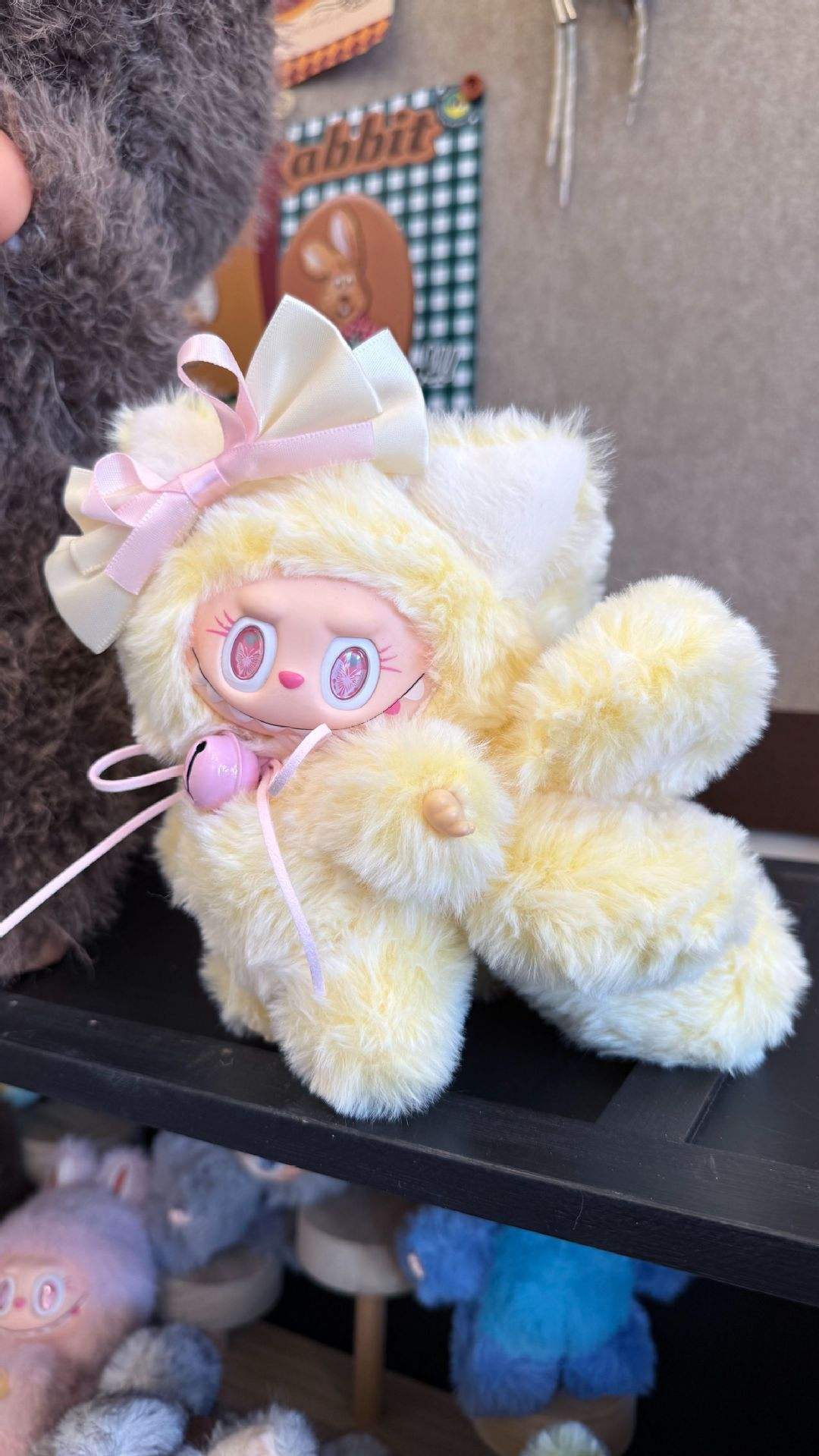 สีเหลือง