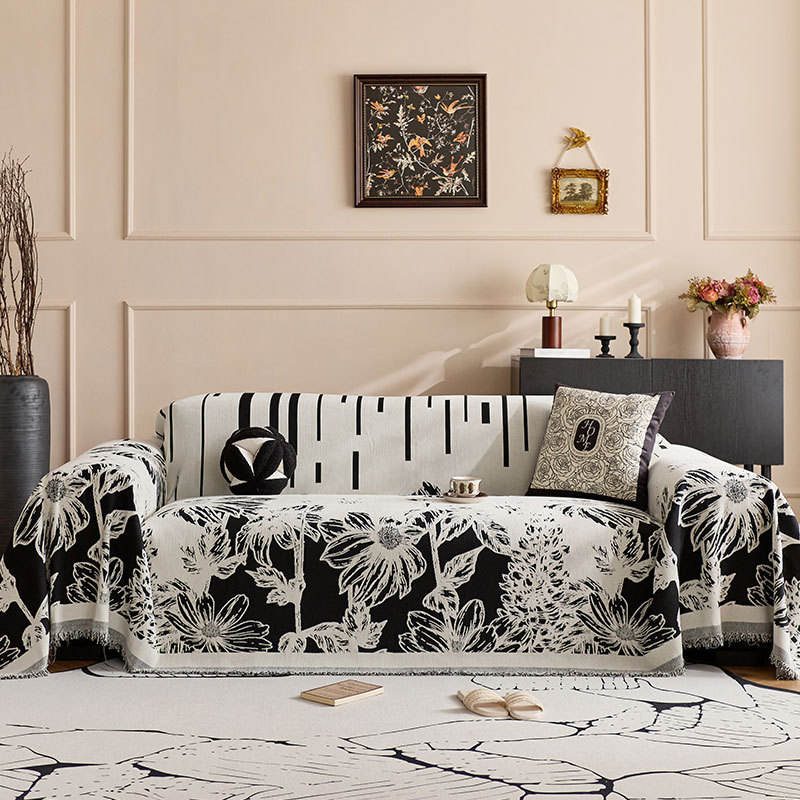 ถนนที่พลุกพล่าน - สีดำ