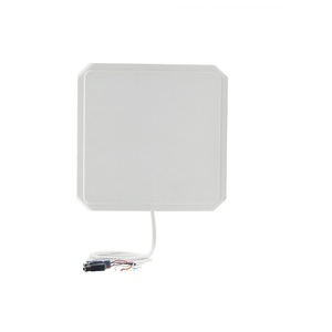 Lector integrado UHF RFID TCP/IP RS232 Wiegand de largo alcance 1-10m Boom Barrier Gate para sistema de control de acceso de estacionamiento de automóviles