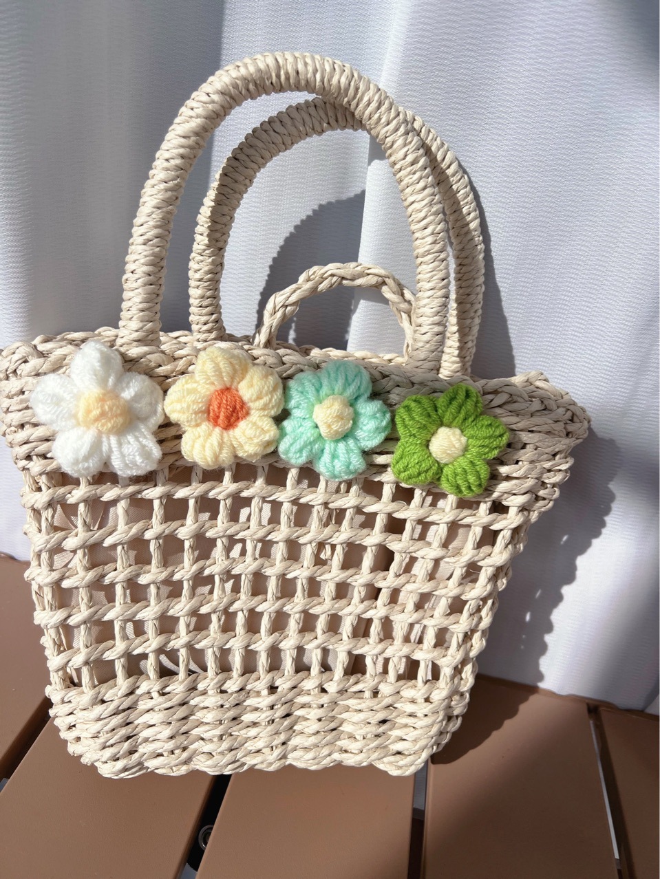 Rice white puff green flower