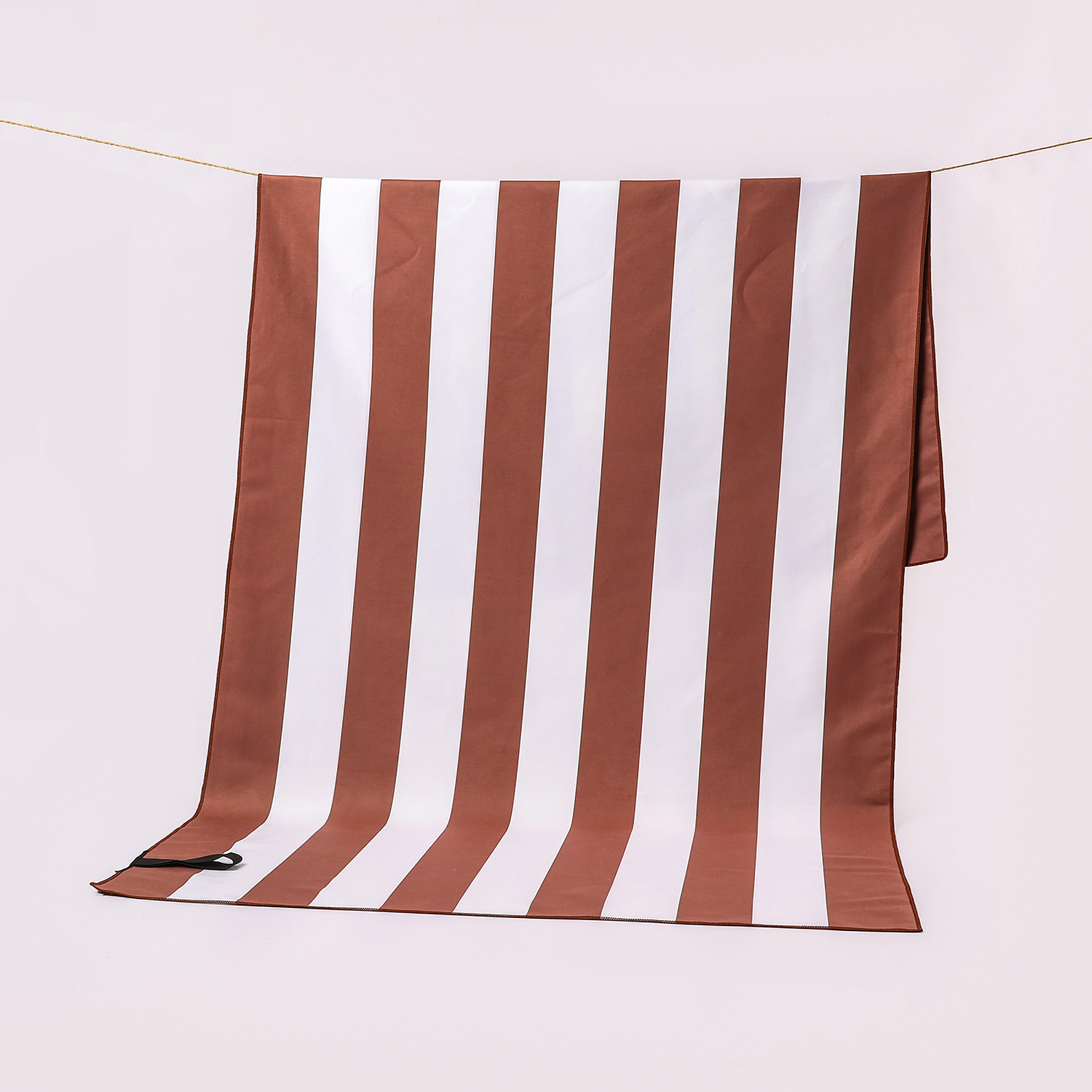 Brown stripe