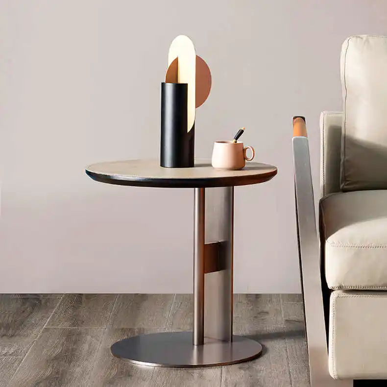 Table de luxe moderne à bords ronds Table de balcon minimaliste italienne en acier inoxydable avec selle en cuir Petite table à thé