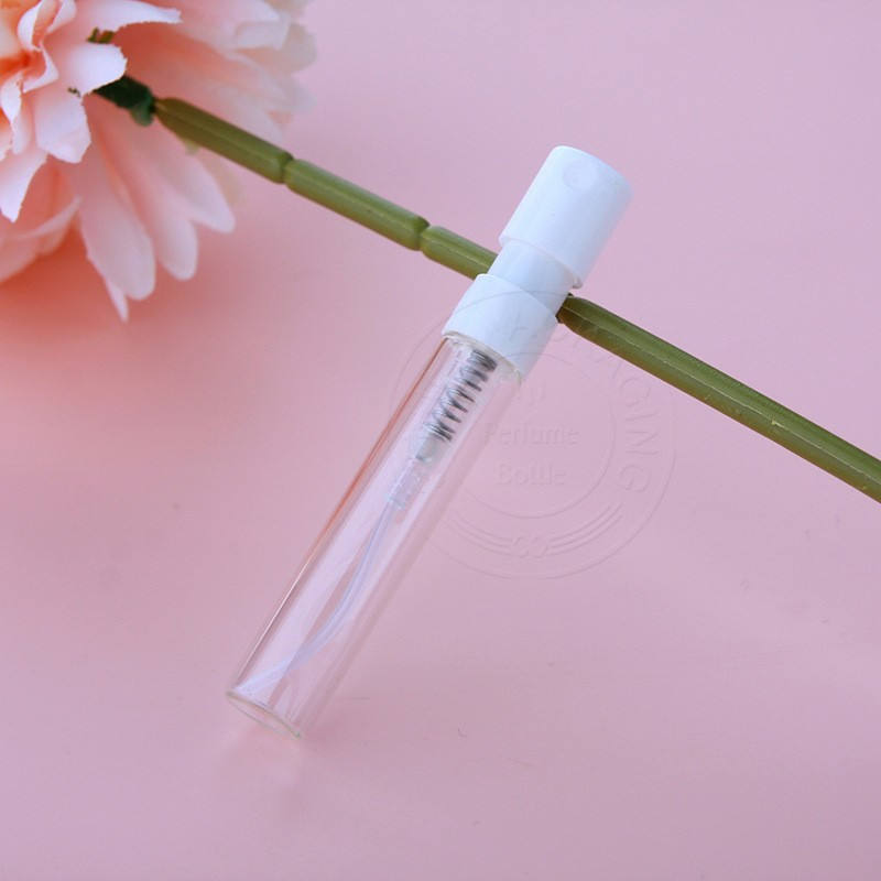 โปร่งใสมีฝาสีขาว