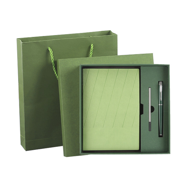 Vert armée (3 pièces : cahier + stylo + recharge)