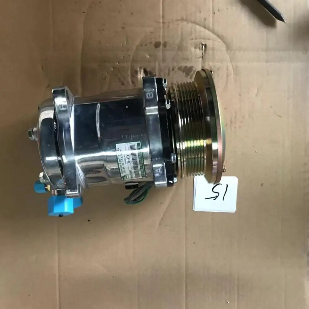 SINOTRUK HOWO Spare Parts WG1500139006 air conditioner compressor