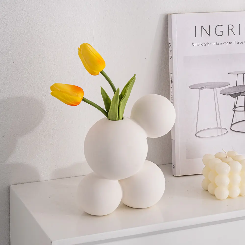 Нордическая классическая белая художественная керамическая ваза в форме шара для цветов декоративные аксессуары для домашнего декора