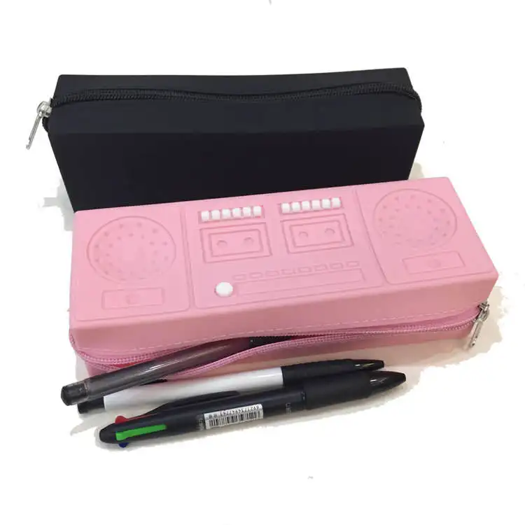 LargeCapacity Rectangle Pencil Case 80's Retro Cassette Machine Pen Bag Silica Gel Papelaria Storage Bag Cosmetic Makeup Purse
