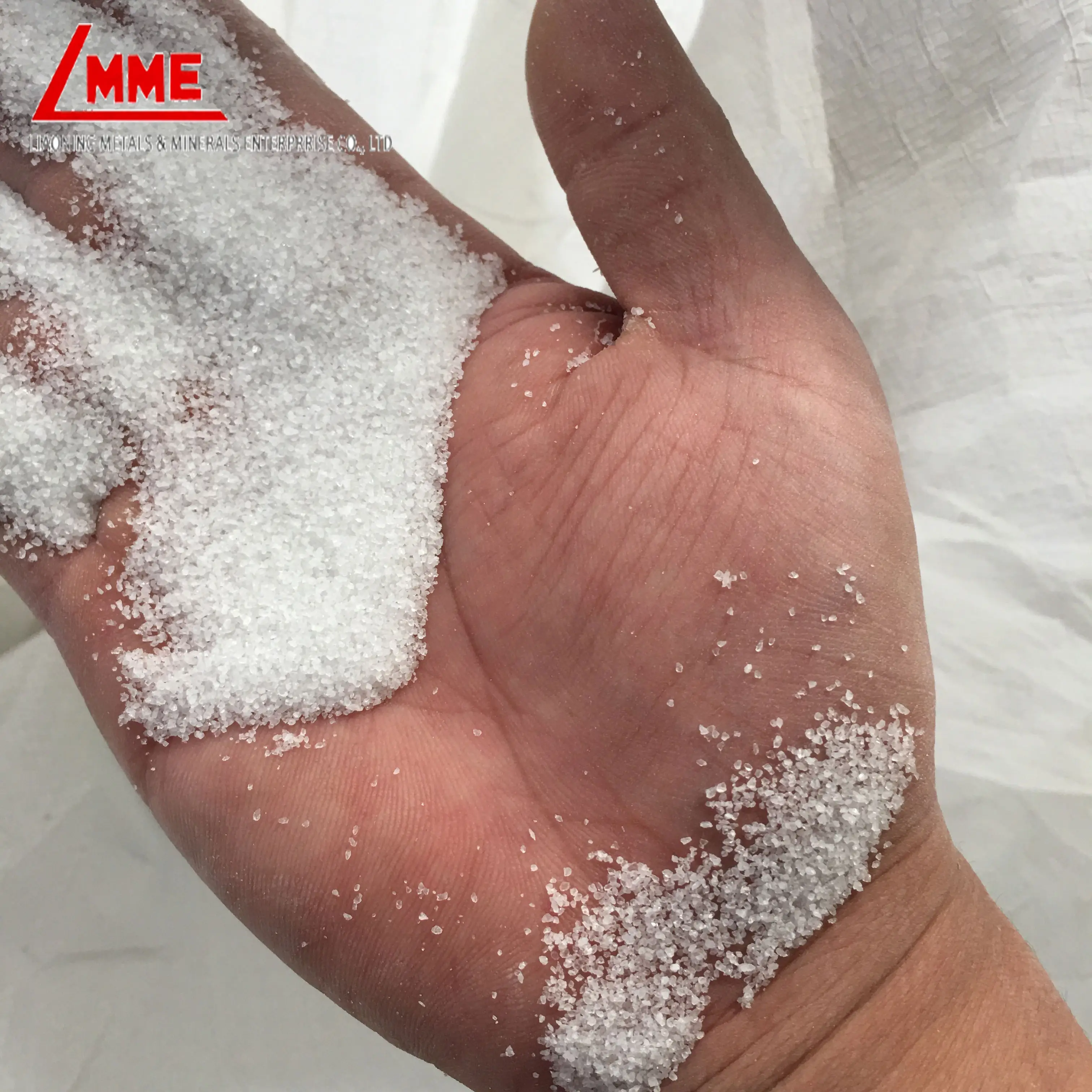 Sable de silice blanc à haute pureté à 99.6%, avec faible fer pour le traitement de l'eau