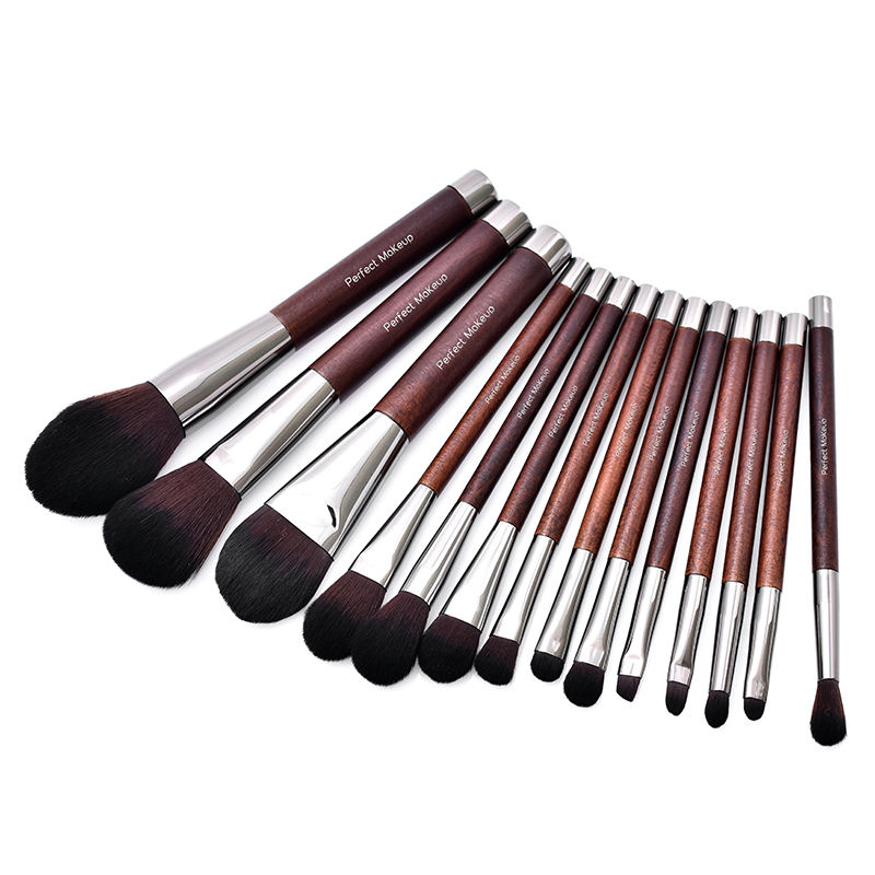 แปรงสีน้ำตาล