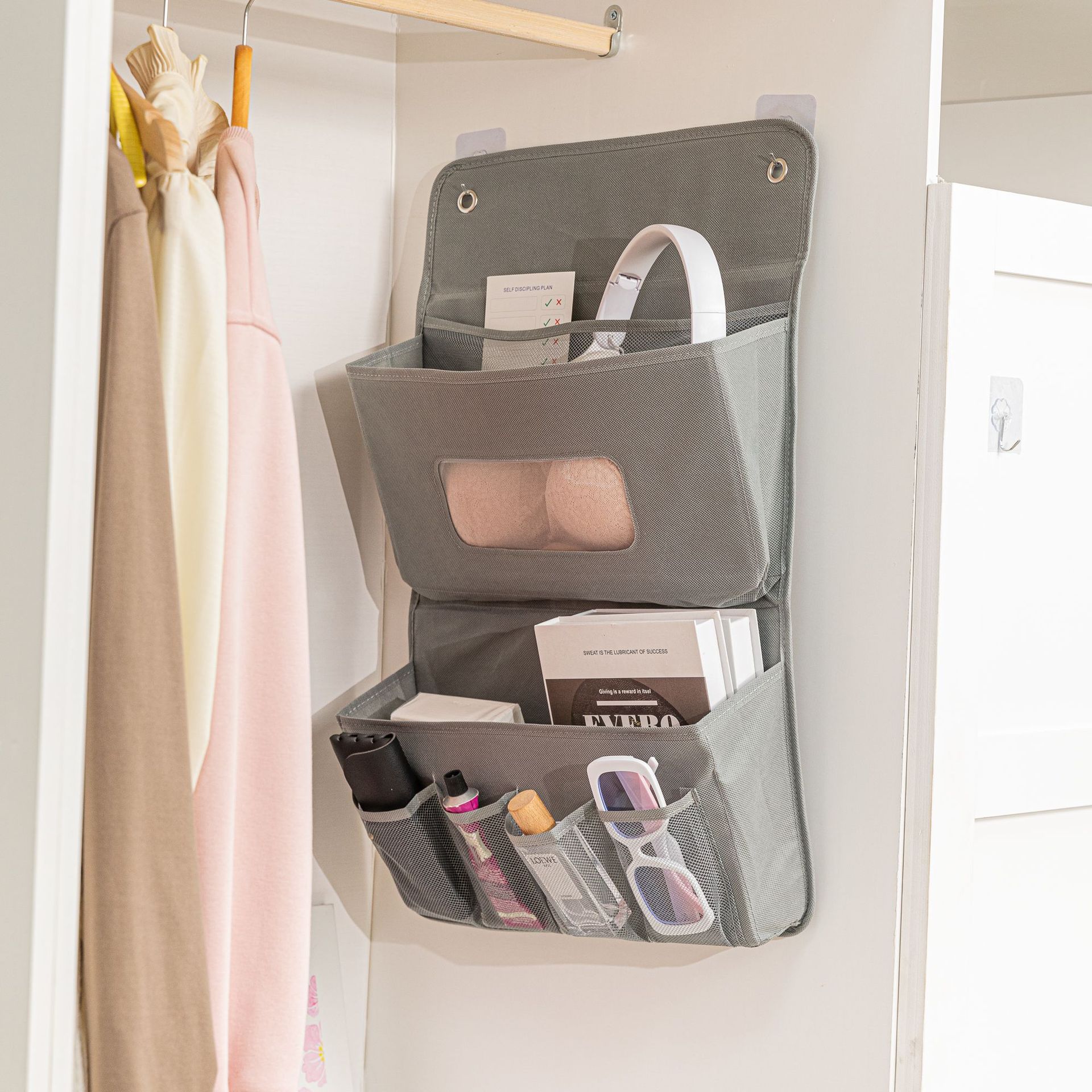 Gray 2-layer with hooks