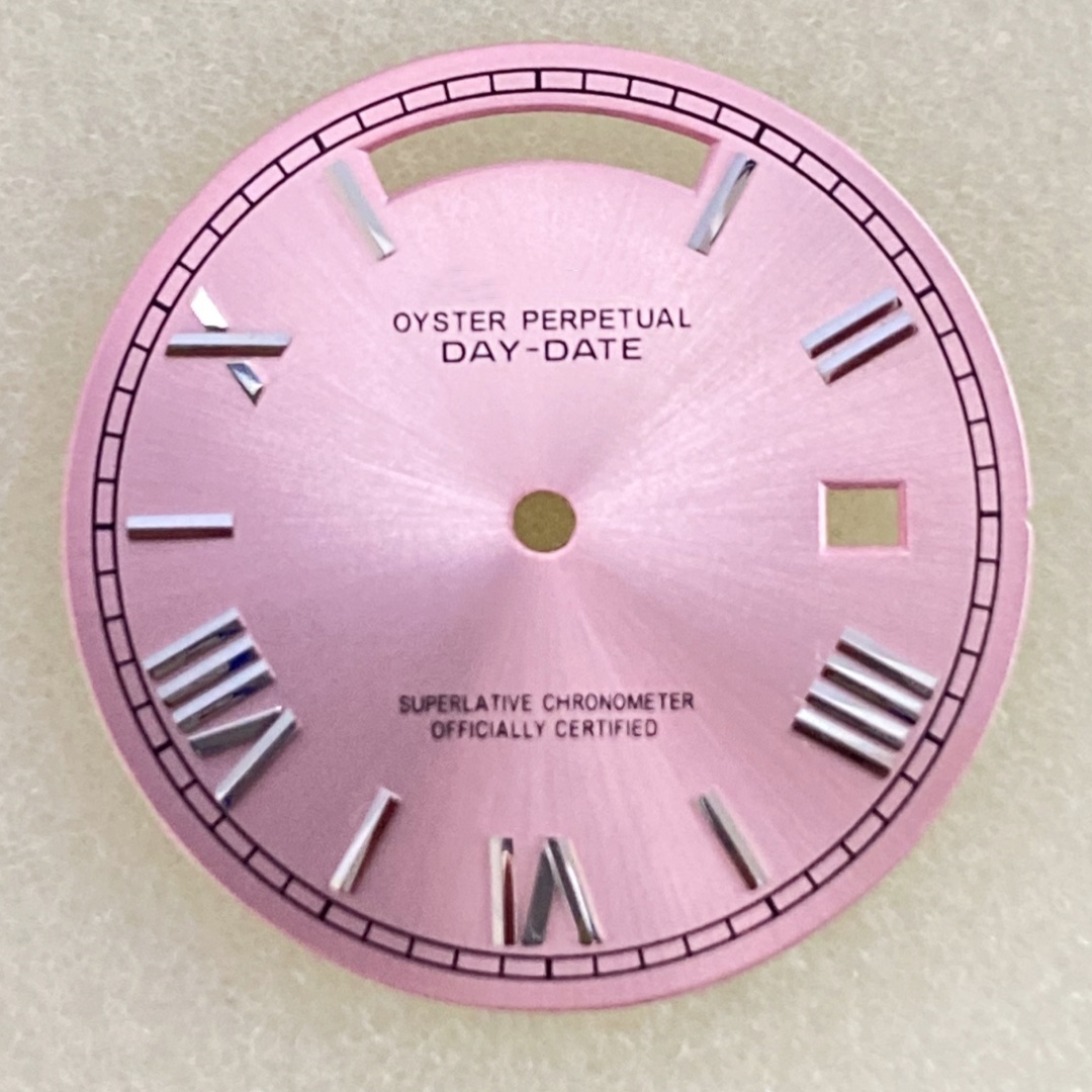 31mm-s logo - pink silver nails