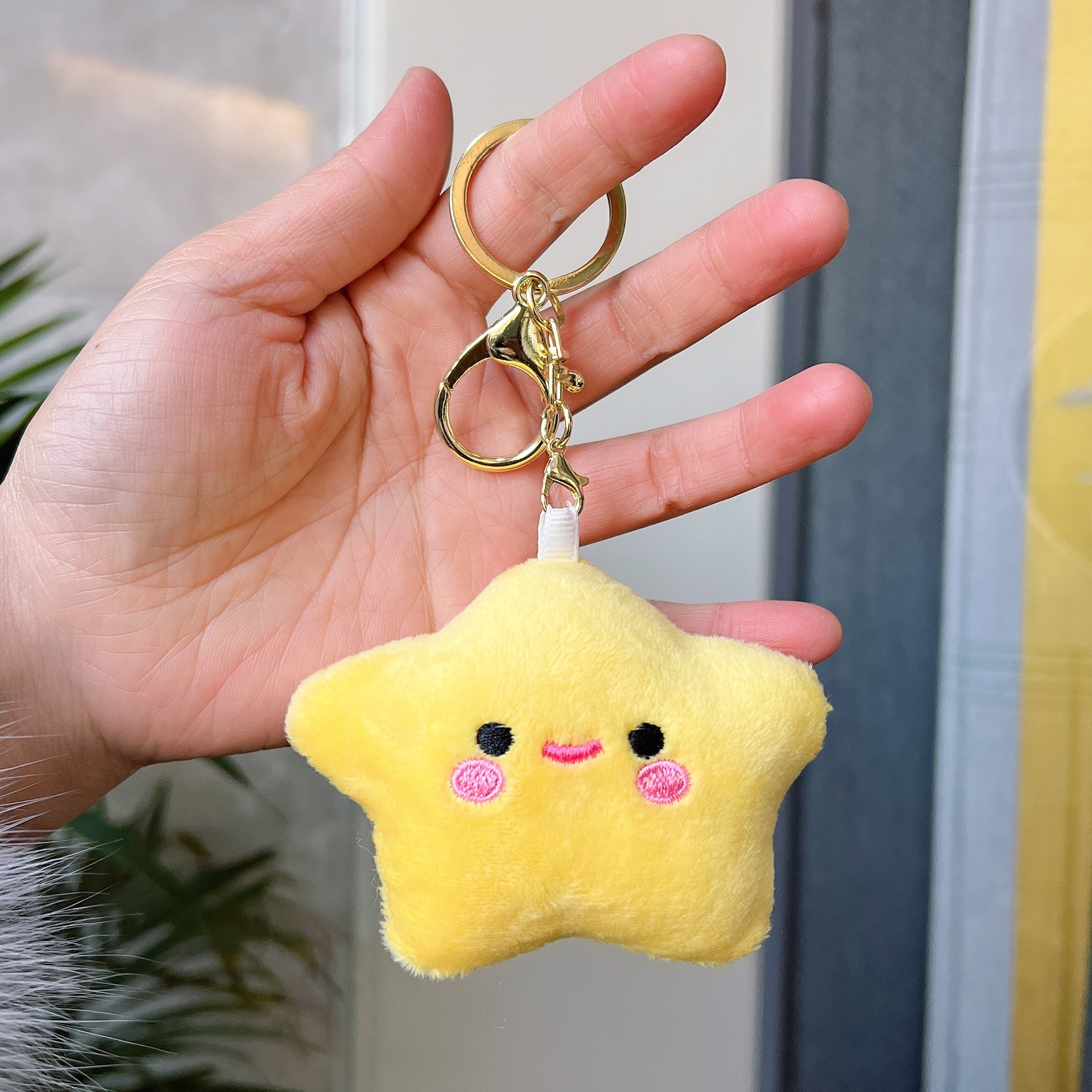Yellow gold keychain