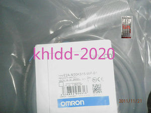 Nuovo e originale Plc 1PC E2AM30KS15WPB1 E2AM30KS15WPB1 Senser interruttore di prossimità nuovo Controller di programmazione PLC - Product Image 2