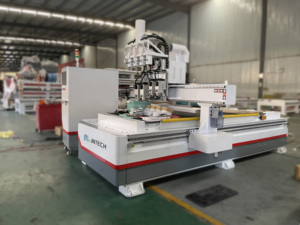 Máquina enrutadora CNC para carpintería superior/ENRUTADOR CNC de madera de cabezal múltiple neumático con 4 husillos - Product Image 4
