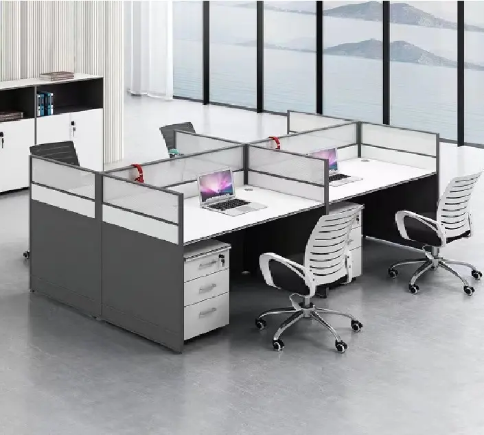 Mesas y sillas de oficina para personal