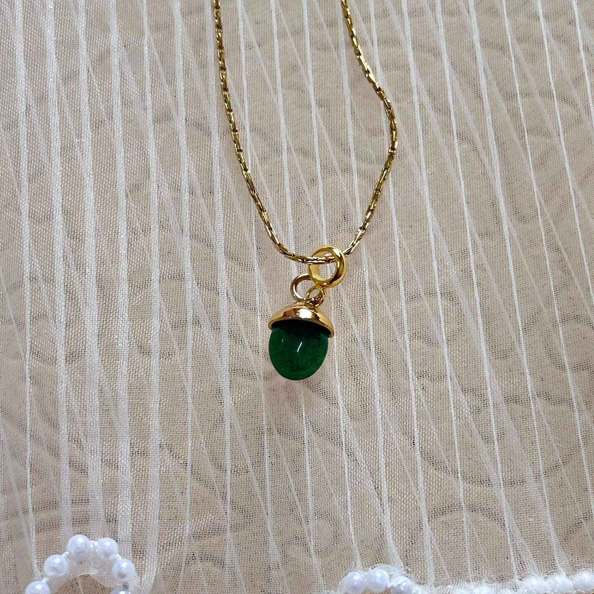 สีเขียว