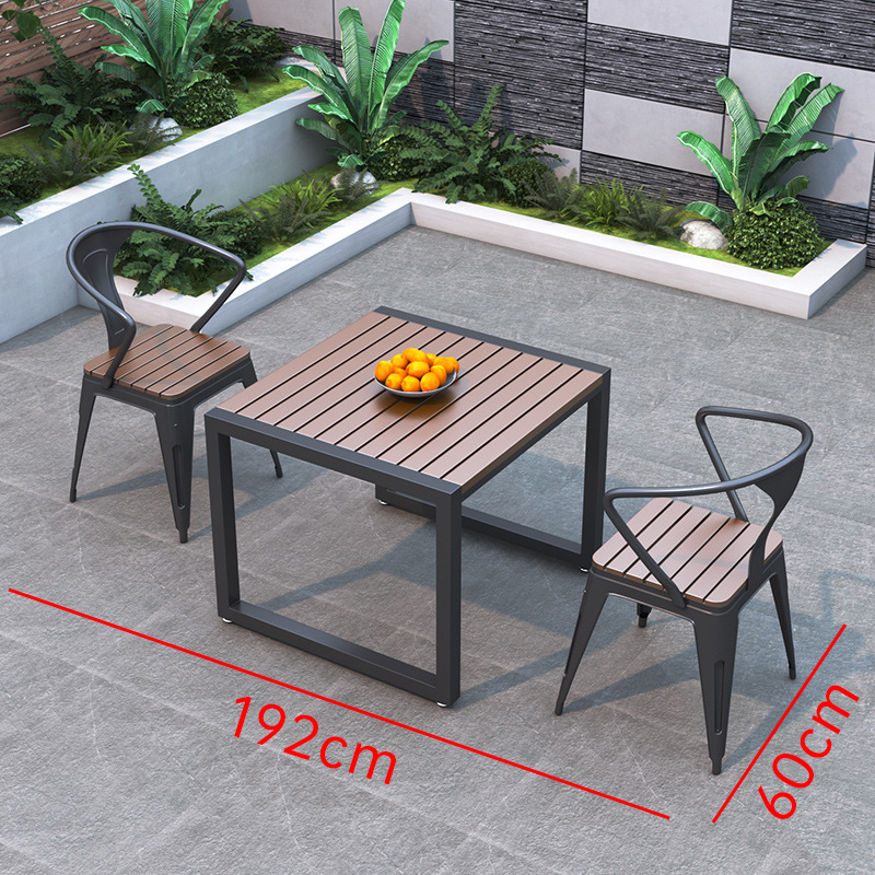 2 chairs 60*60 square tables