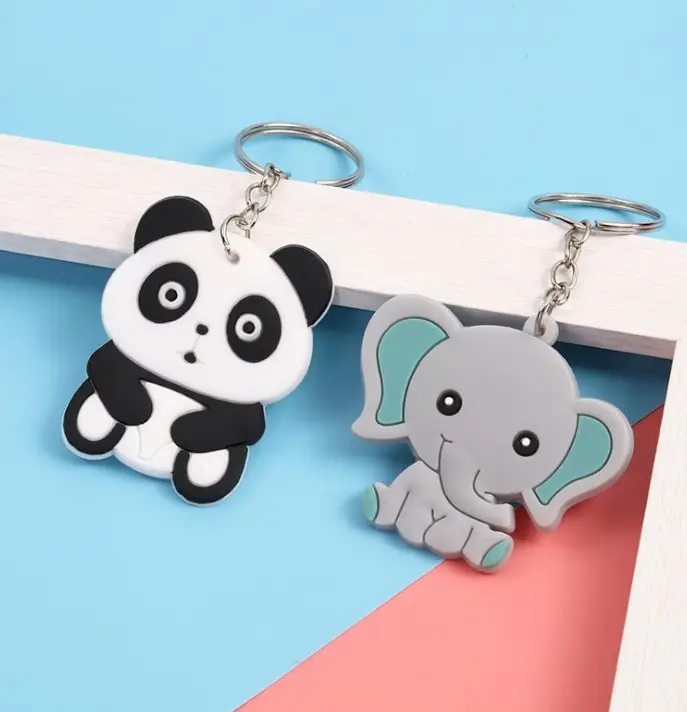 Precio bajo lindo elefante y oso Panda llavero de PVC promocional