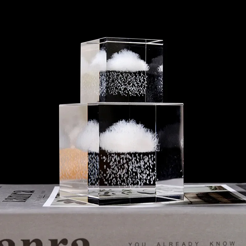 Cubo de cristal transparente para lembrancinha, cubo de chuva nublado com gravação a laser 3D Honor of crystal