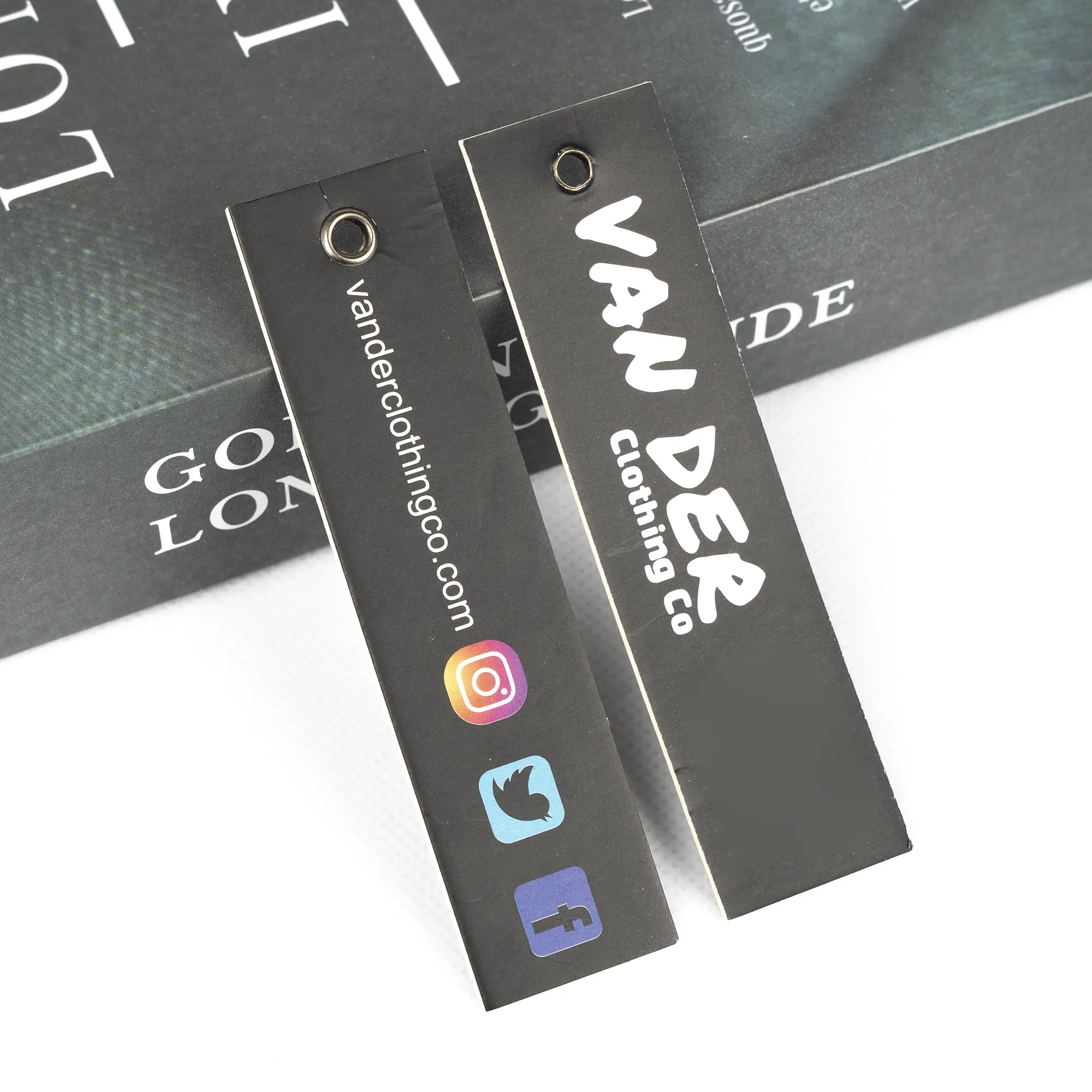 Pendiente de cartón de lujo personalizado etiqueta colgante papel reciclado papel Kraft etiqueta colgante tarjeta de visita con logotipo personalizado