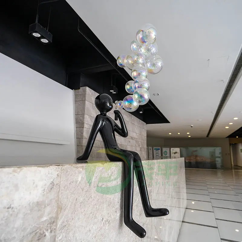 Vente en gros de figurines modernes d'intérieur pour hôtel, décoration d'art, sculpture en résine Bubble Man