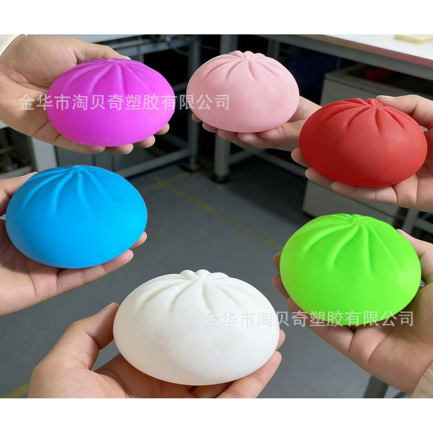 Bollos de harina de color liso
