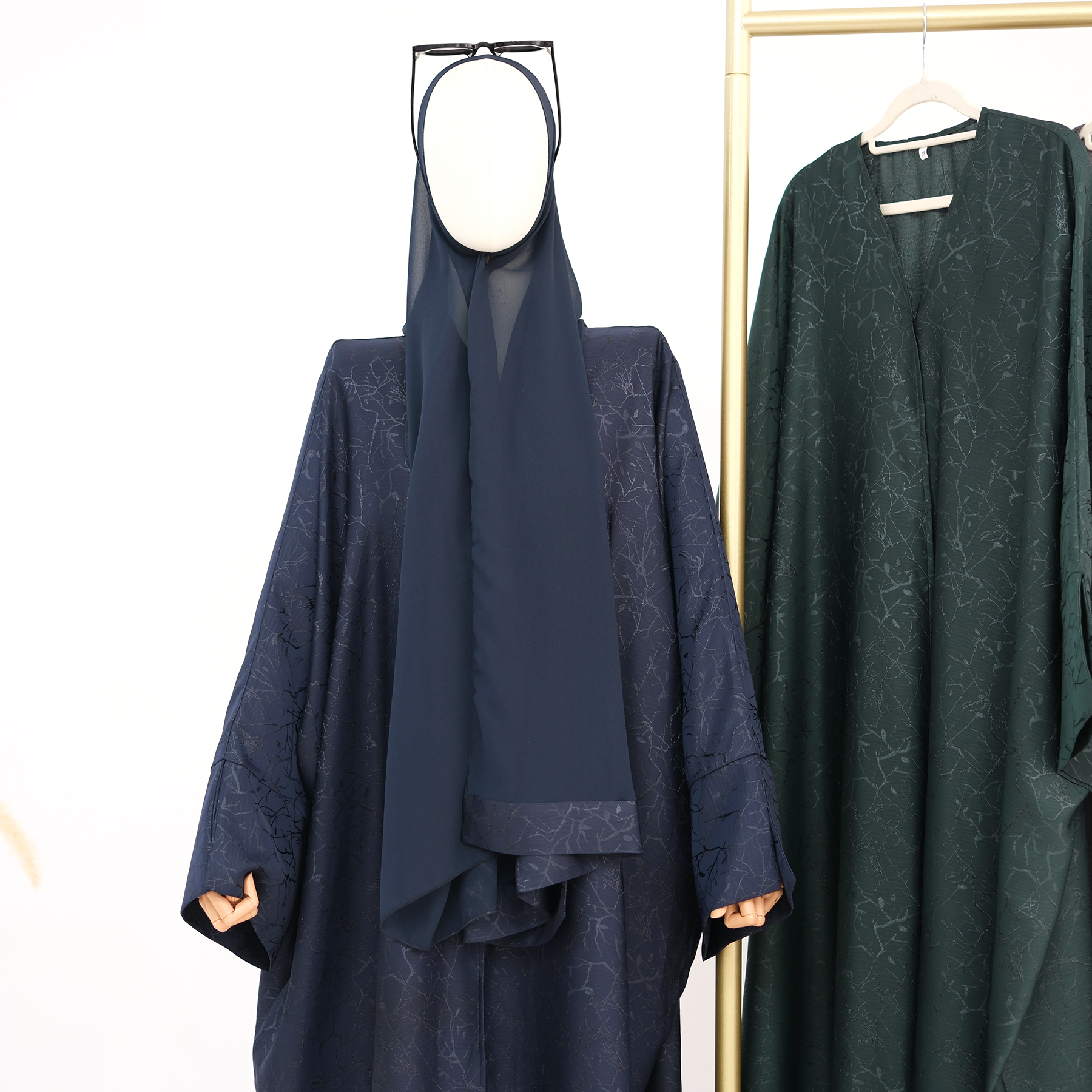 Black(hijab only)