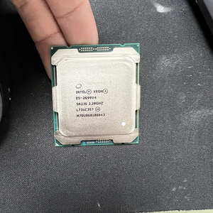 Intel Xeon E5-2699 v4 55M <strong>Cache</strong> 2.20 GHz 22 Cores TDP 145W <strong>Processor</strong> - Product Image 1