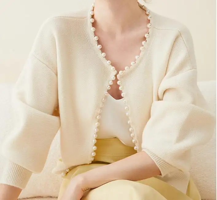 Cardigan di lusso OEM Cardigan di design Cardigan maglione lavorato a maglia casual abbottonatura grande perla