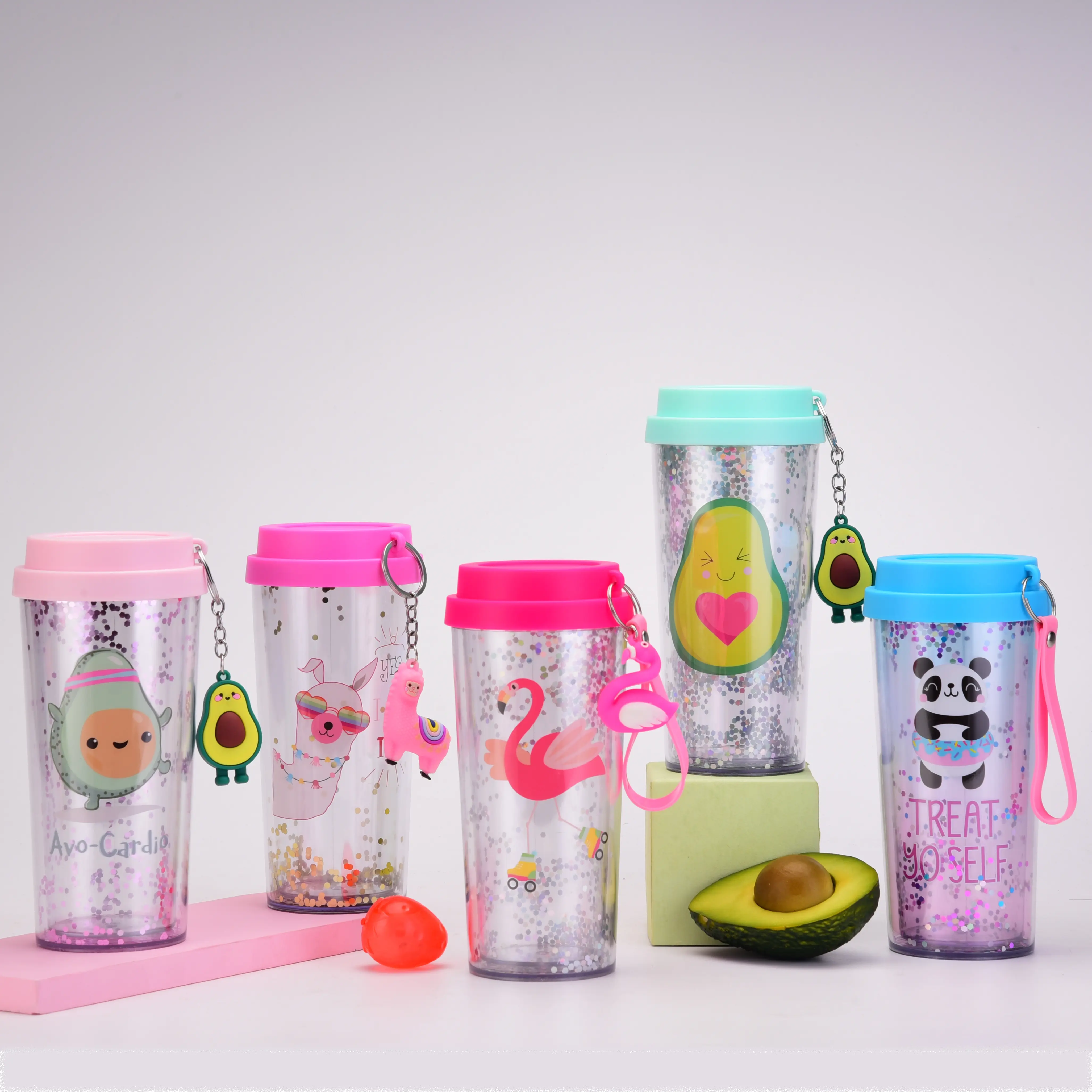 Botella de agua de plástico de 450ml, vaso ecológico con inserto de PVC personalizado de Animal de dibujos animados, tapa portátil de doble pared con adorno bonito