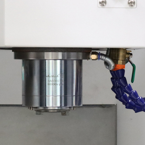 Hochpräzise VMC650 CNC-Fräsmaschine Kleines Fanuc-System Vertikales CNC-Bearbeitungs zentrum GSK-Steuerungs system BT40 Spindel kegel - Product Image 6