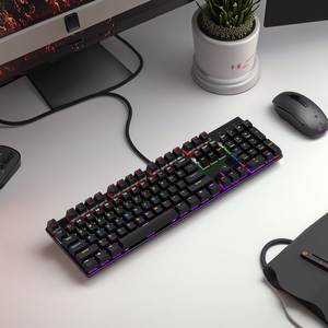 Teclado mecánico para juegos H67, Teclado mecánico intercambiable en caliente de 104 teclas, tamaño completo, Anti-ghosting, con cable, Color arcoíris, versión RGB - Product Image 4