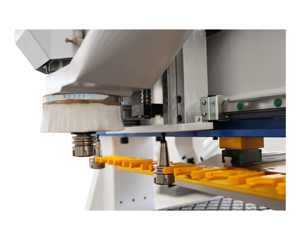 Enrutador CNC de un solo husillo con sistema de control DSP, nueva condición, componentes centrales Mach3, motor y bomba - Product Image 6
